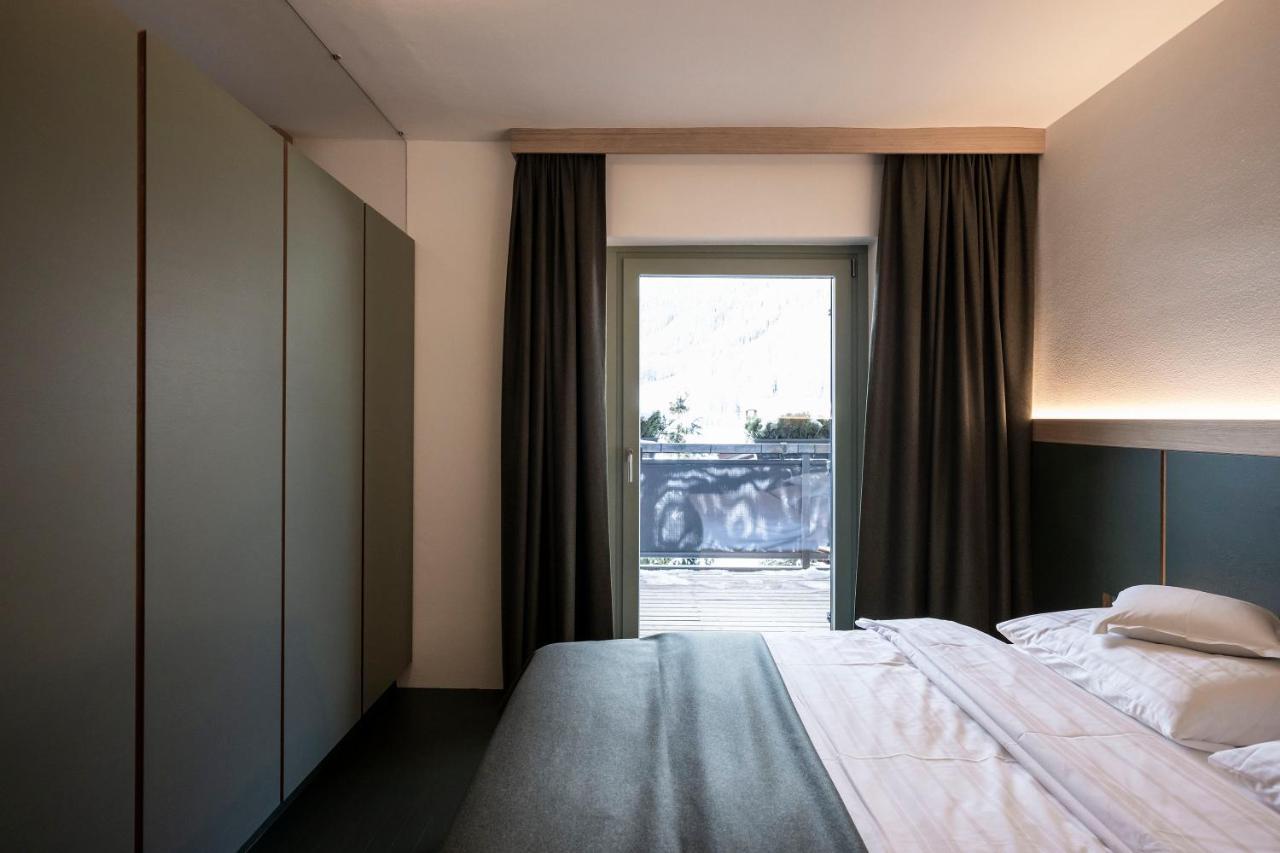 Sexten Paramount Alma Suites מראה חיצוני תמונה